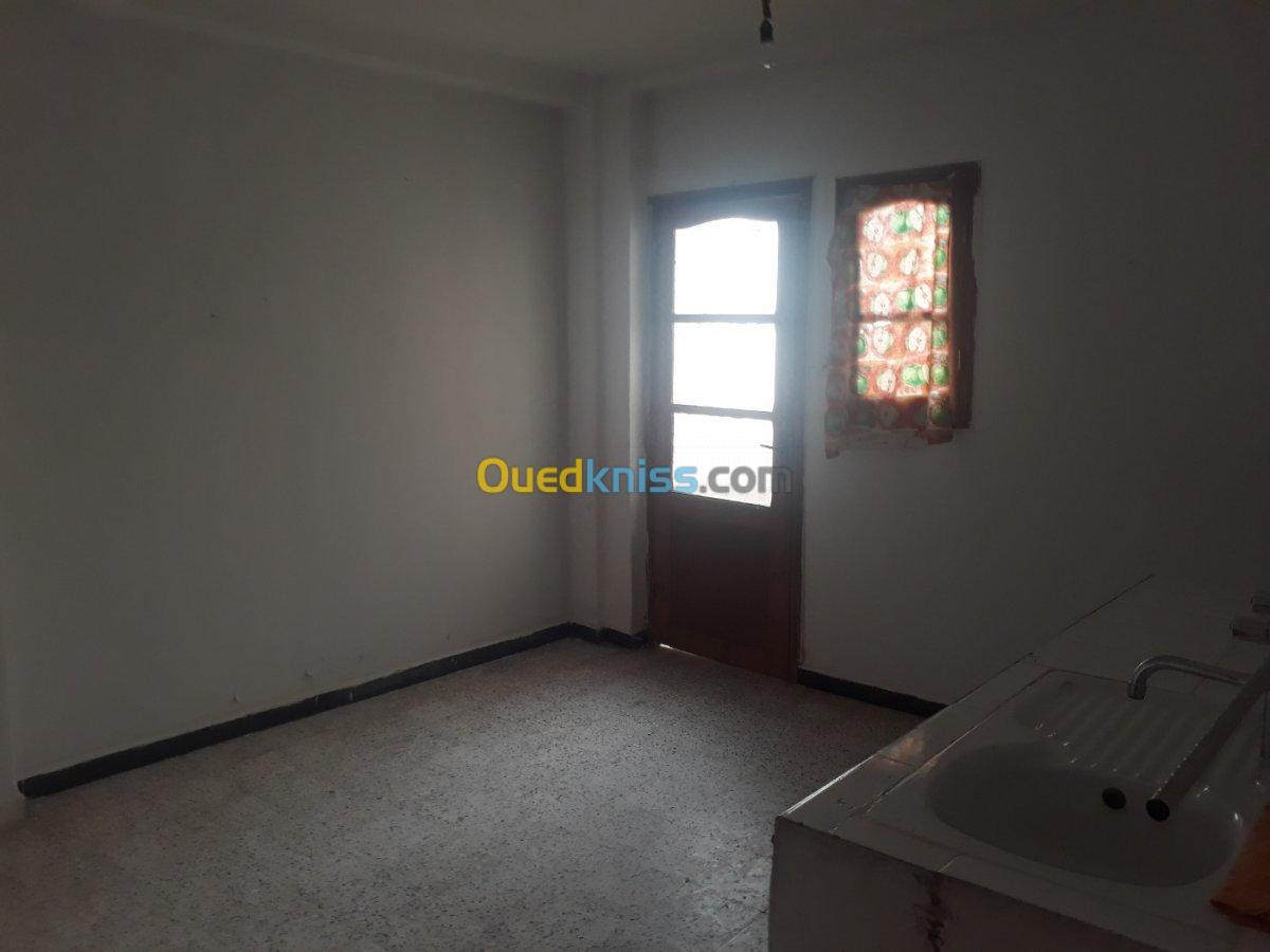 Location Appartement F3 Oran Hassi bounif