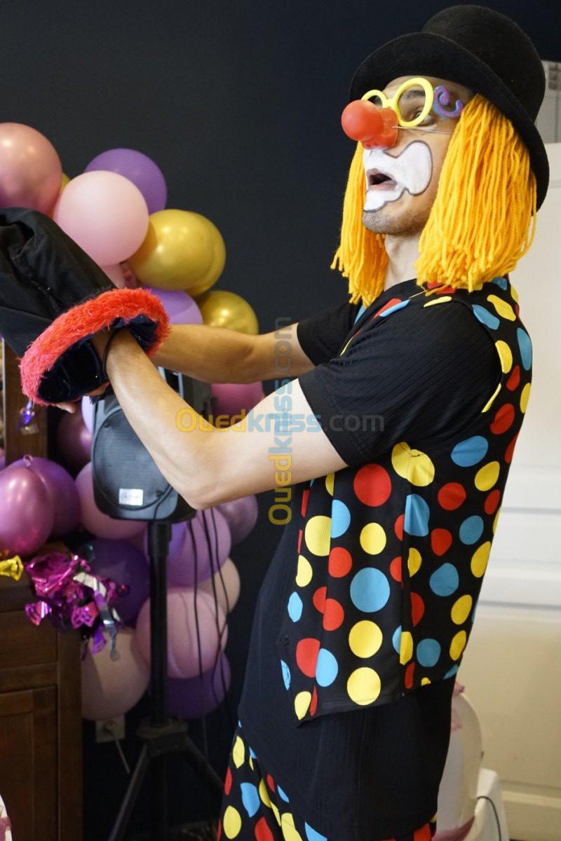 Clown anniversaire magicien mascotte 