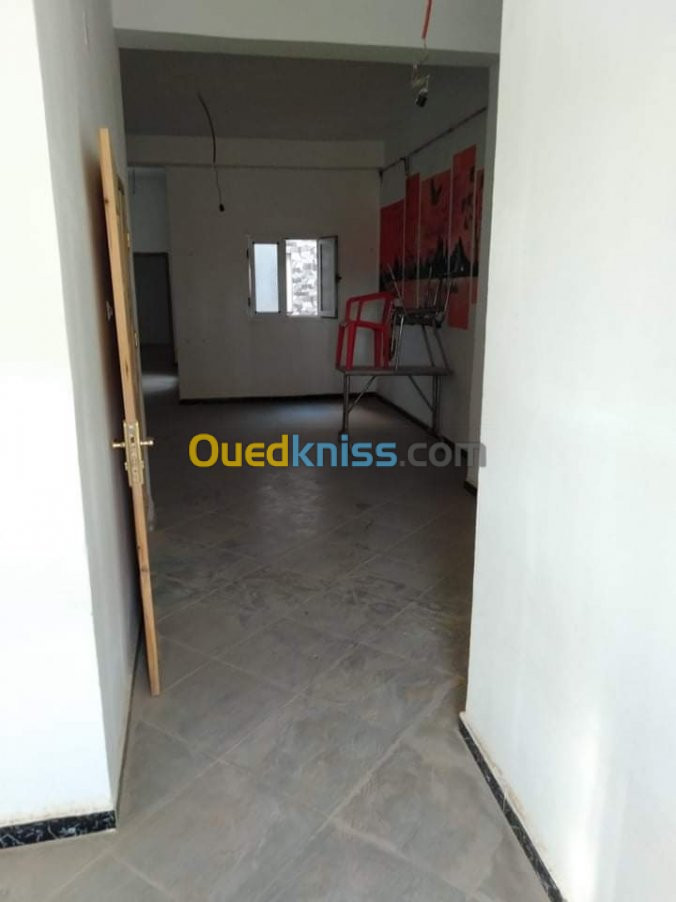 Location Appartement F4 Djelfa Ain oussara