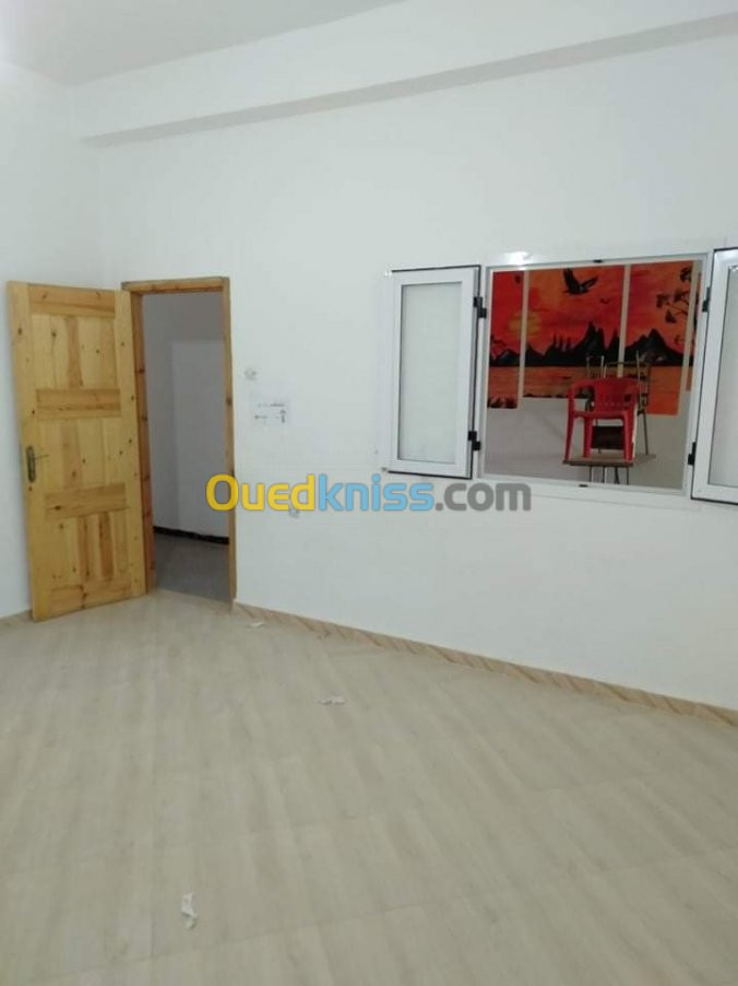 Location Appartement F4 Djelfa Ain oussara