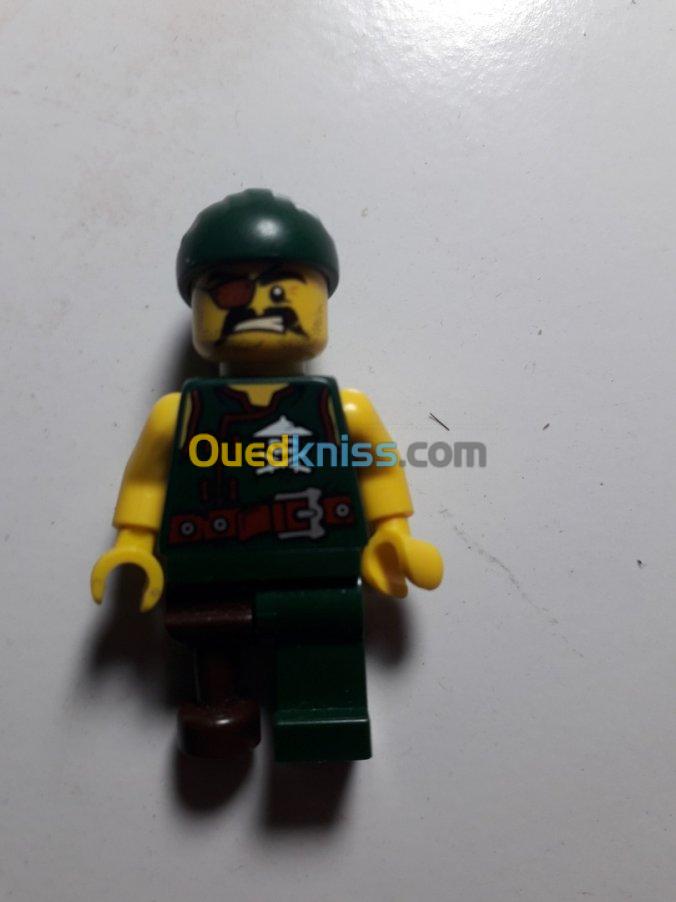 Echange de figurine lego (danois) 