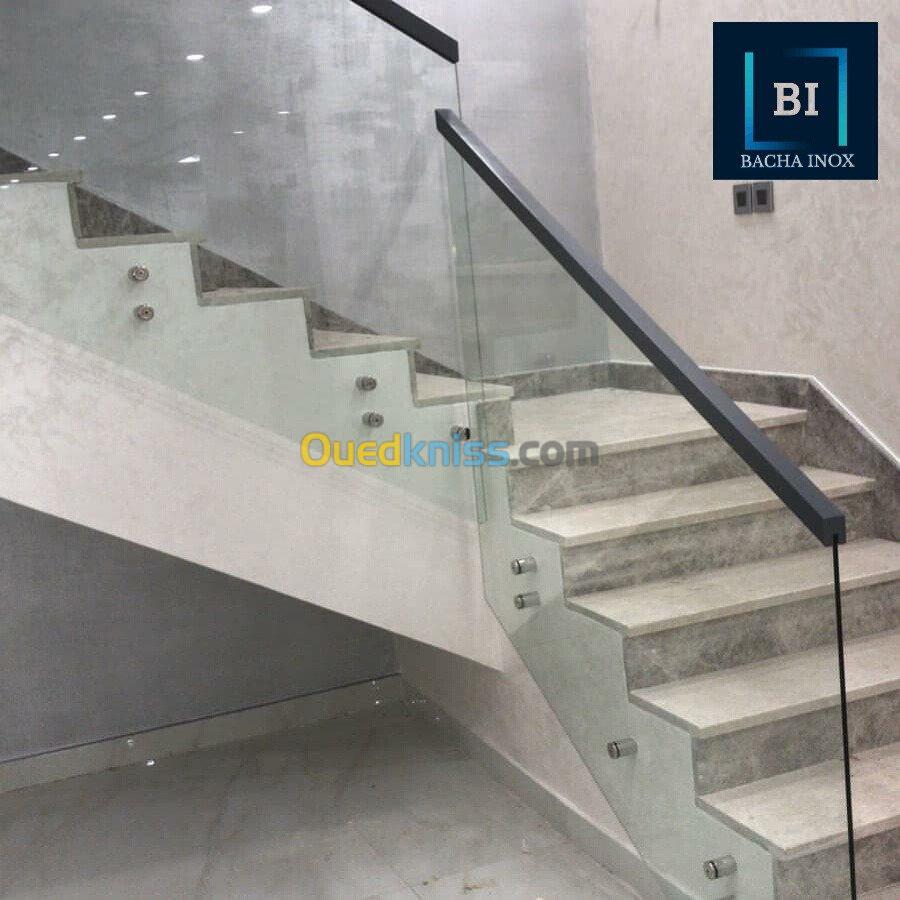 Rampe d'escalier en verre et en inox 