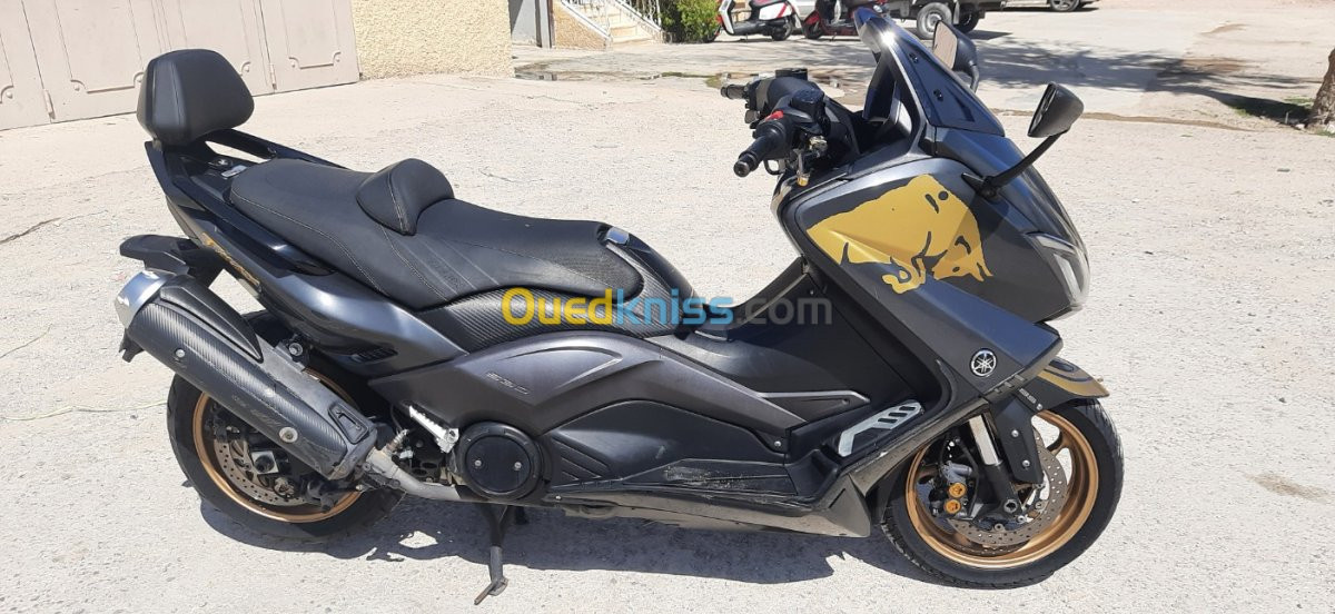 YAMAHA TMAX IRON2