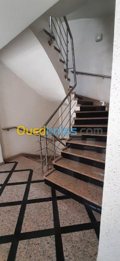 Location Appartement F5 Alger Bir mourad rais