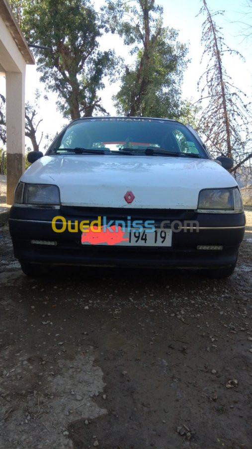 Renault Clio japonais