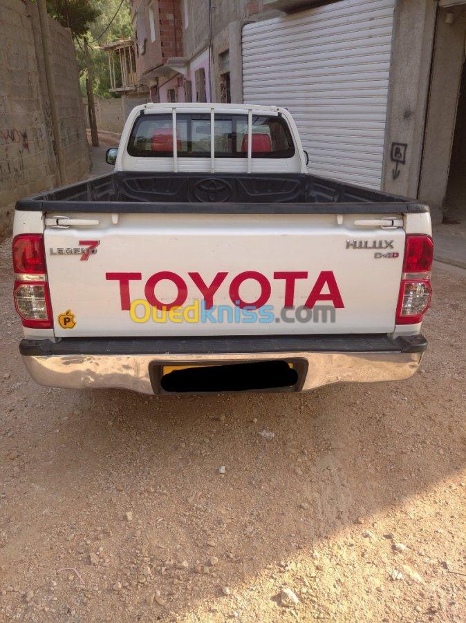 Toyota Hilux 2013 