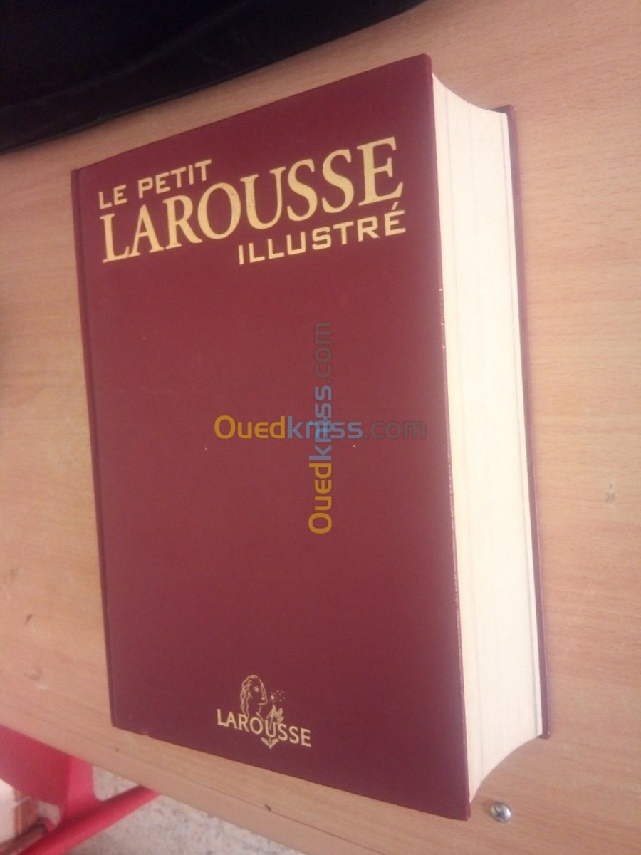 Le petit LAROUSSE illustré Grand