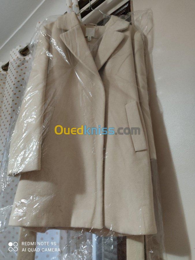 Manteau blanc cassé de marque HM