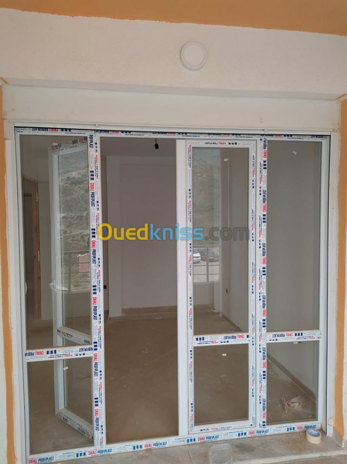 Production de porte et fenetre en PVC