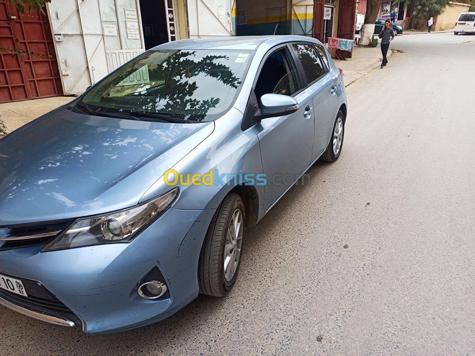 Toyota Auris 2014 