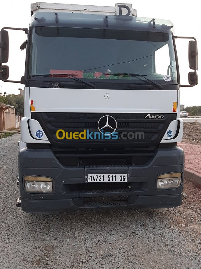 Mercedes Axor