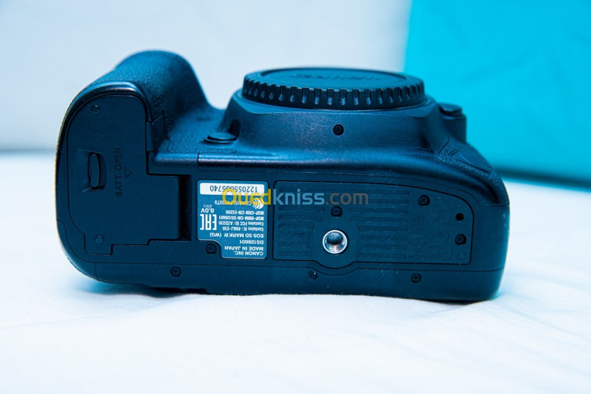 Canon EOS 5D MARK IV 4