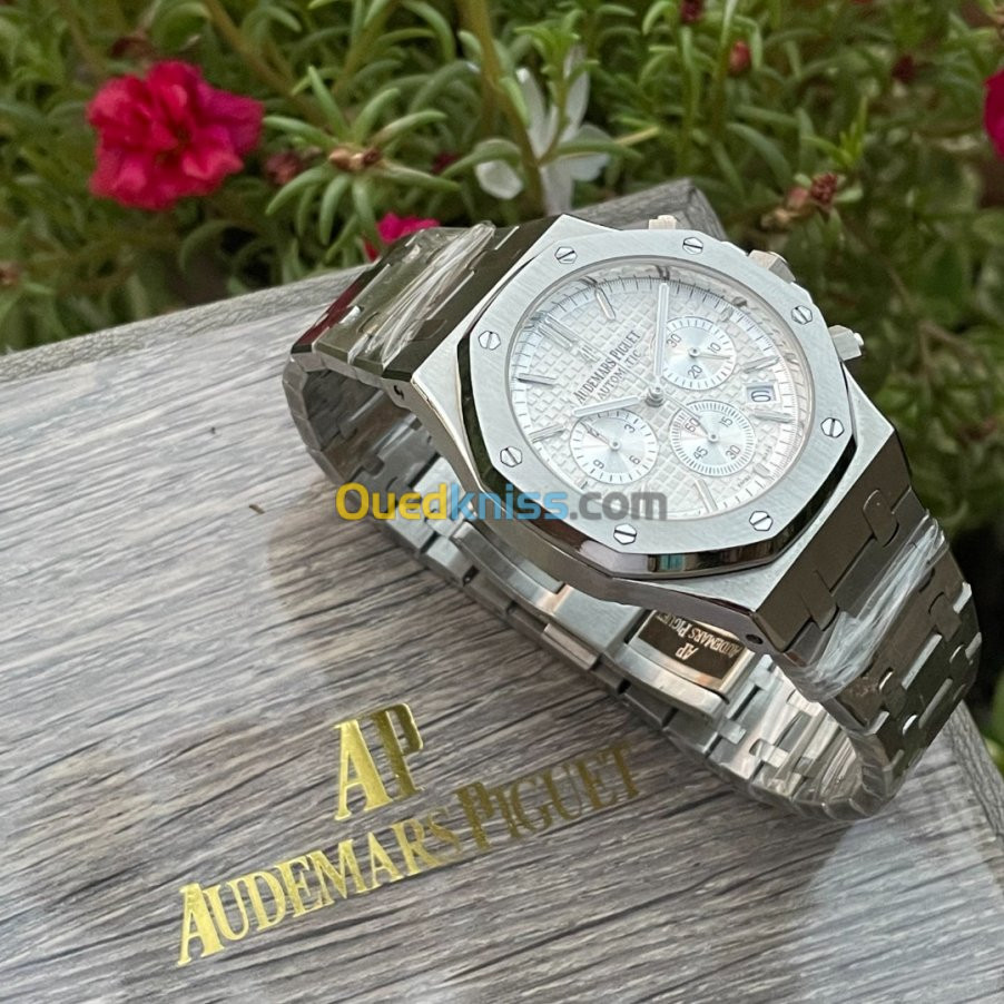 Audemars Piguet fond blanc avec Coffret R plique 1er Alger Alg rie