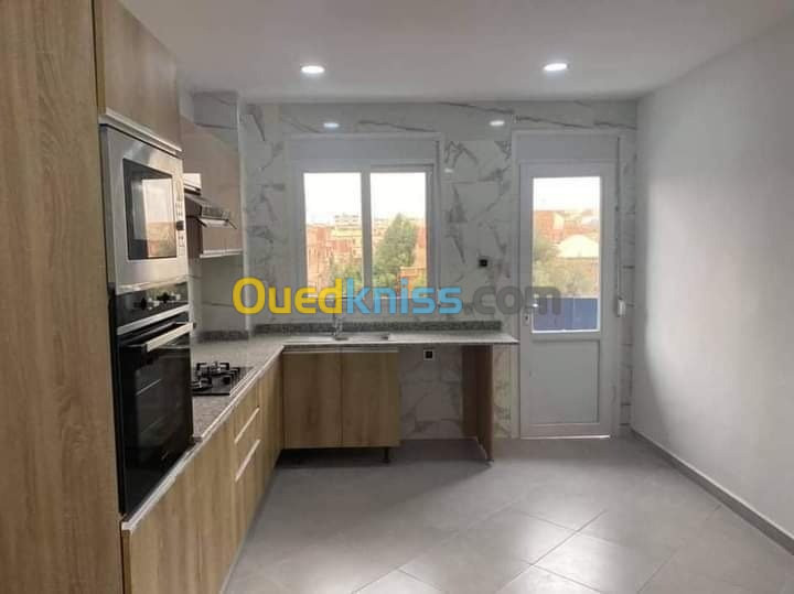 Vente Appartement F4 Relizane Oued rhiou