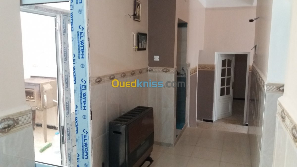 Vente Appartement F3 Mascara Bou hanifia