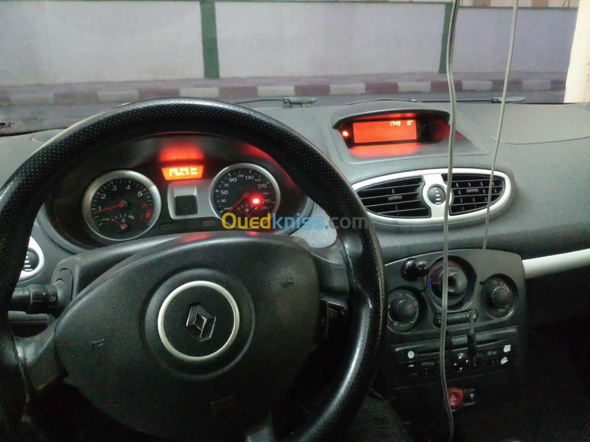 Renault Clio 3 2011 