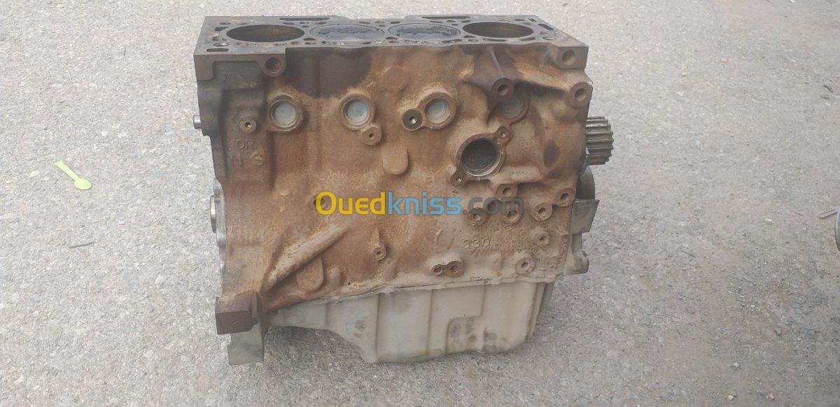 Demi moteur pour peugeot 308 /2015 ess