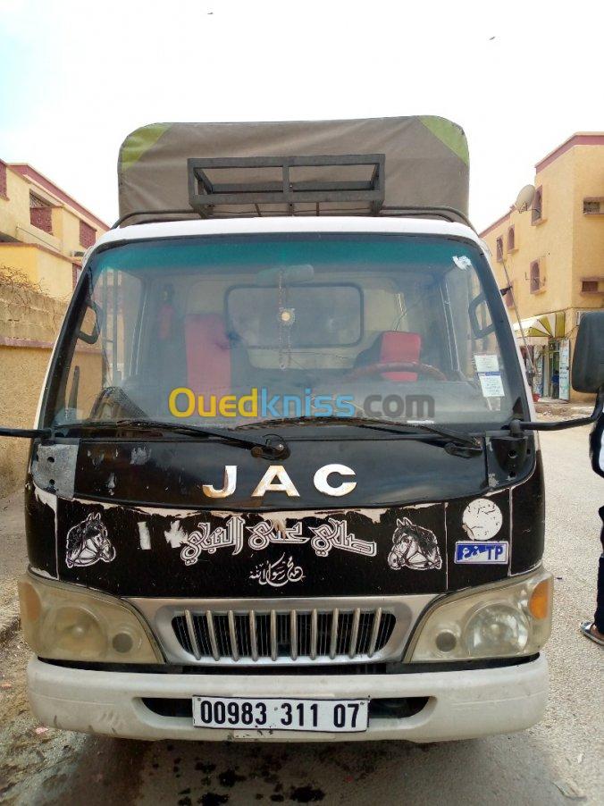 JAC 1040