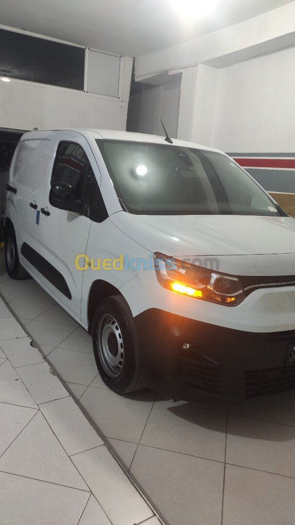 Fiat Doblo 2023 italie