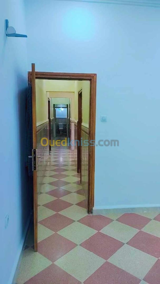 Location Appartement F4 Blida Bouinan