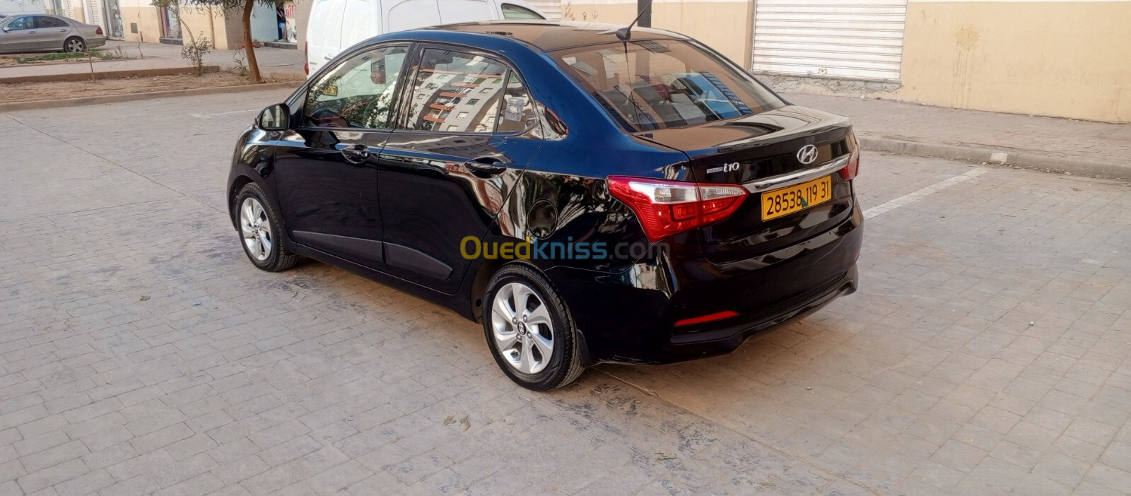 Hyundai Grand i10 Sedan 2019 DZ GLS 