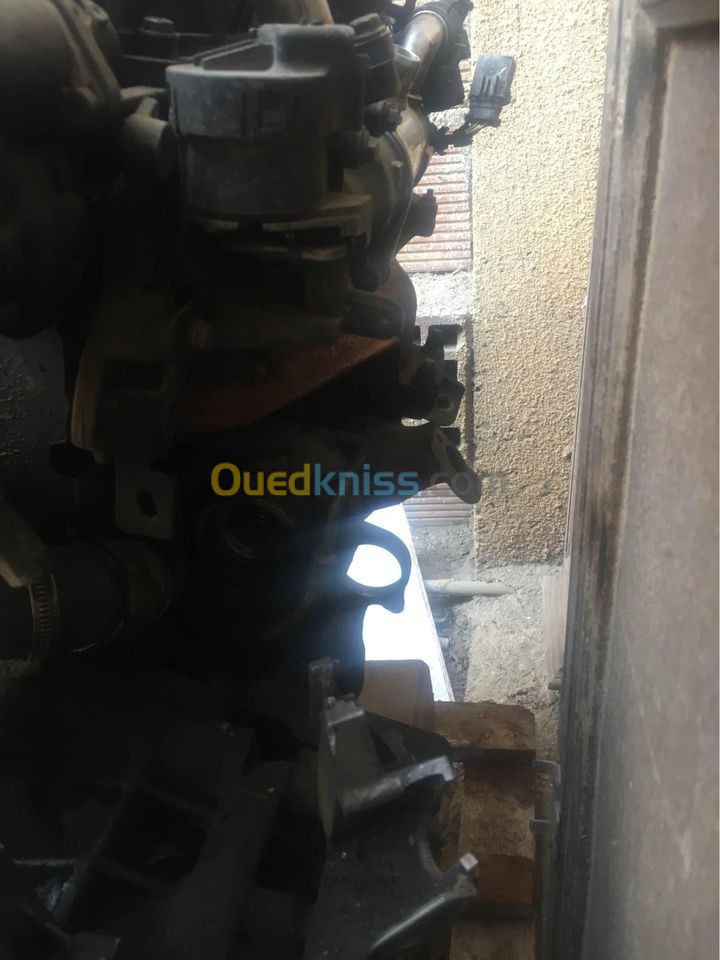 Moteur 407 2.0l HDI 138 Siemens