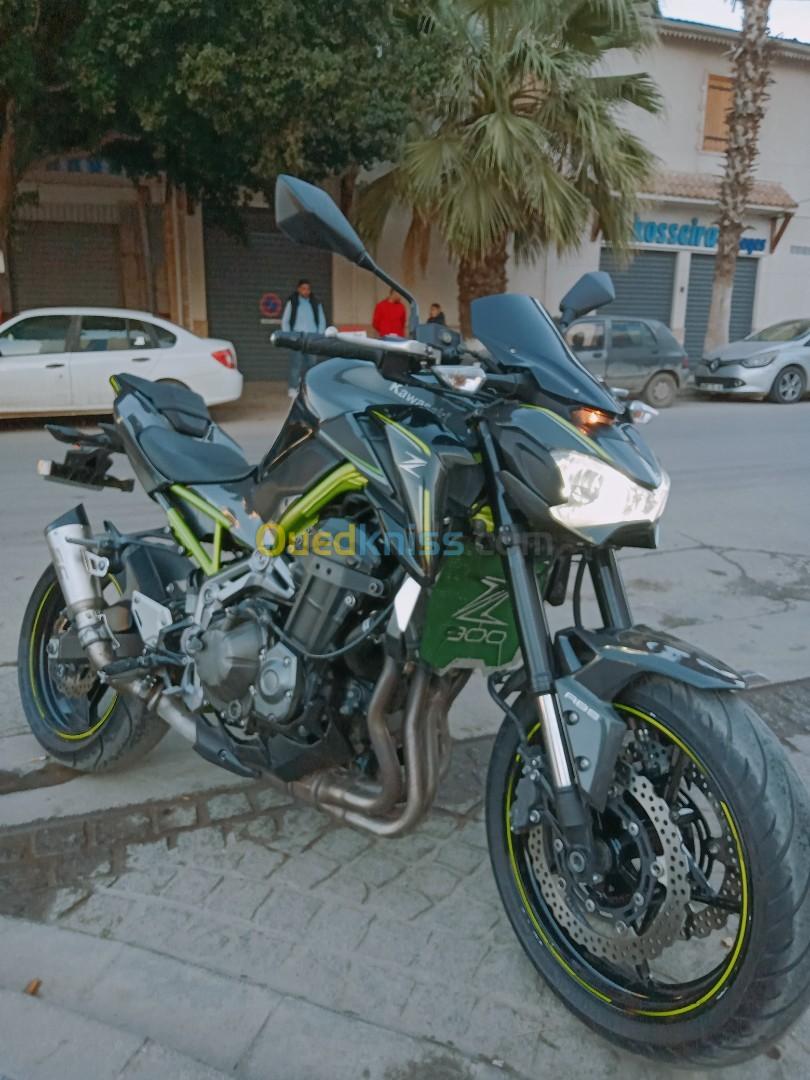 Kawasaki Z900 