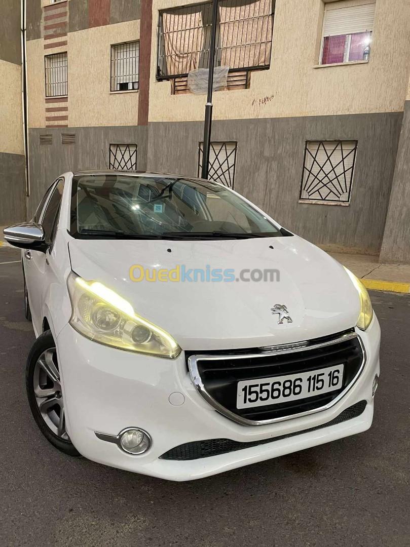 Peugeot 208 2015 Allure