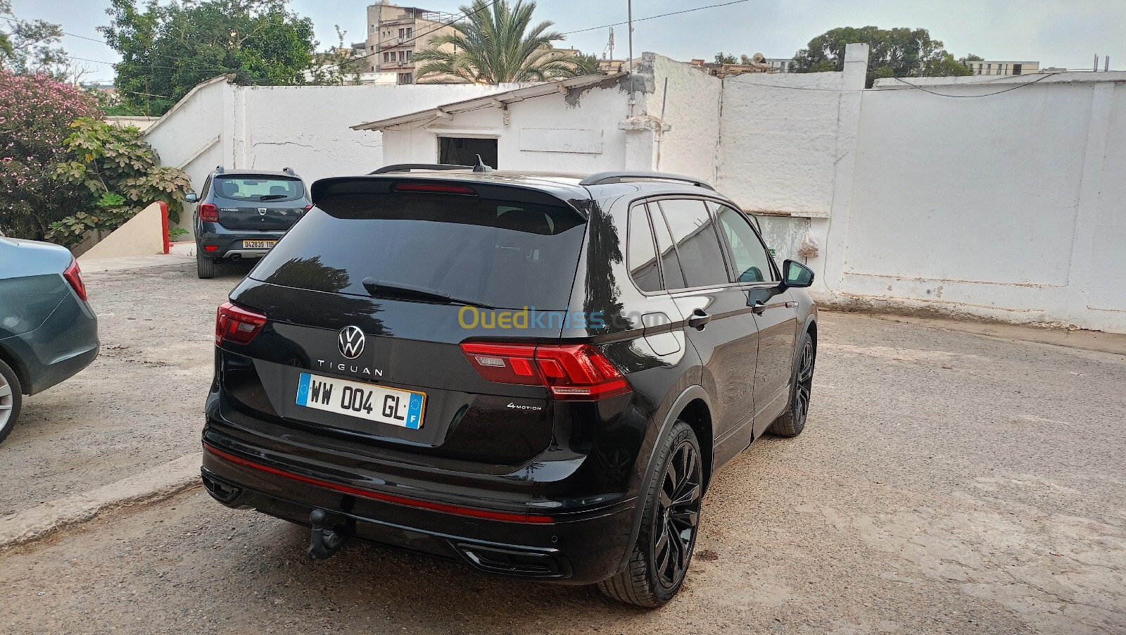 Volkswagen Tiguan 2021 Black Black