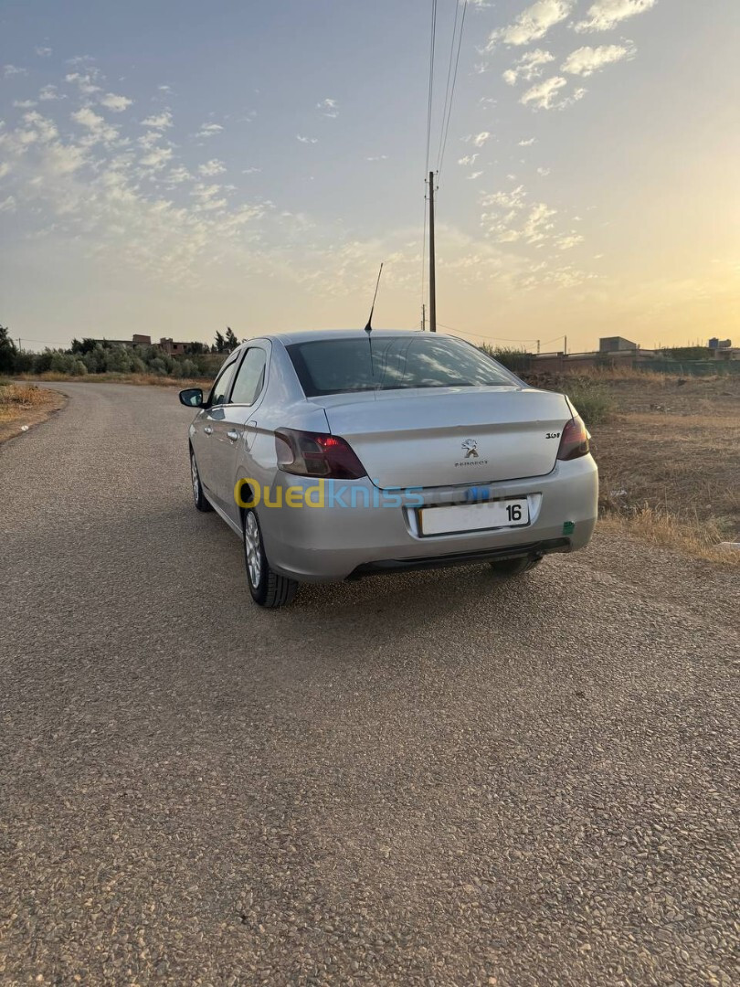 Peugeot 301 2013 Allure