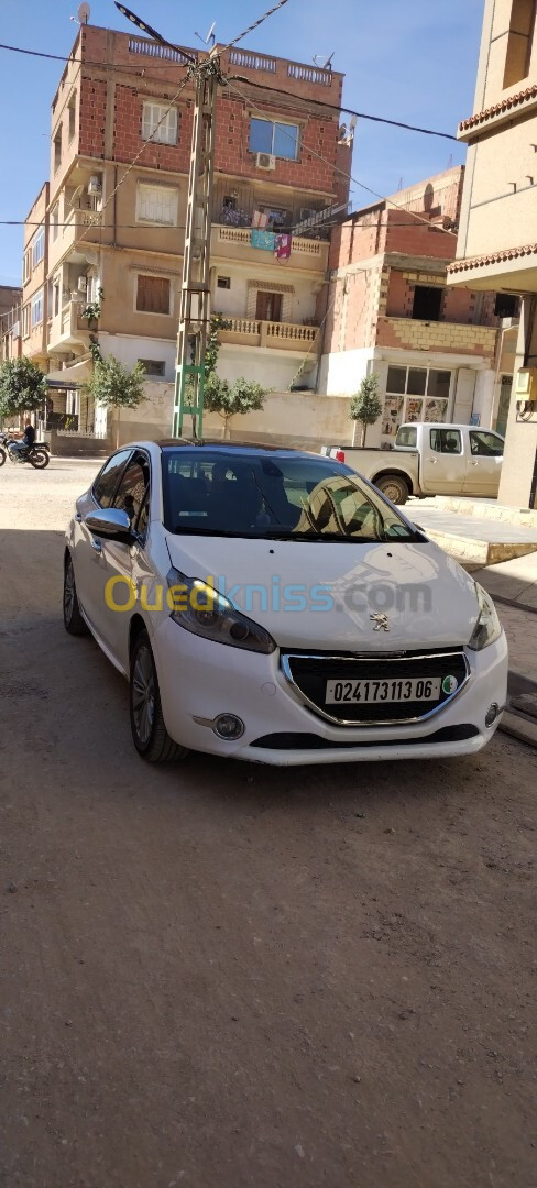 Peugeot 208 2013 Allure