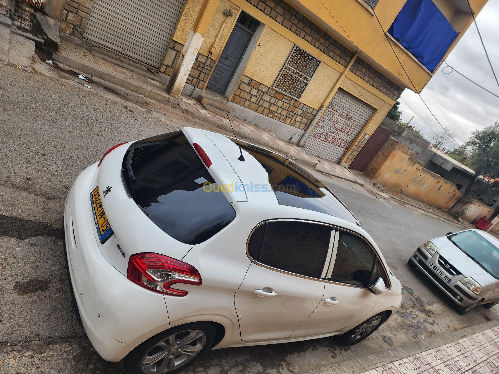 Peugeot 208 2014 Allure