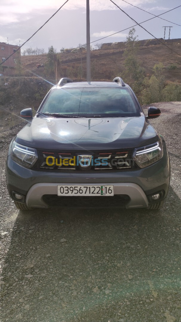 Dacia Duster 2022 extreme gris nardo