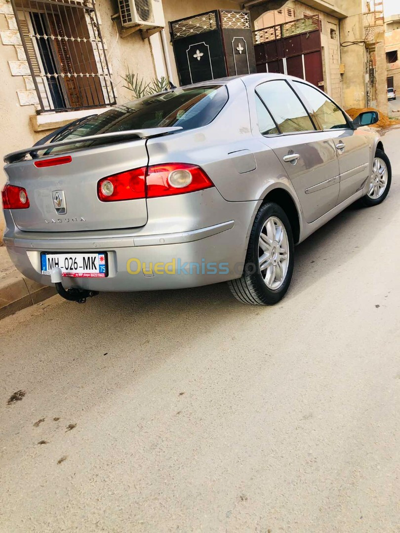 Renault Laguna 2 2002 Initial Paris