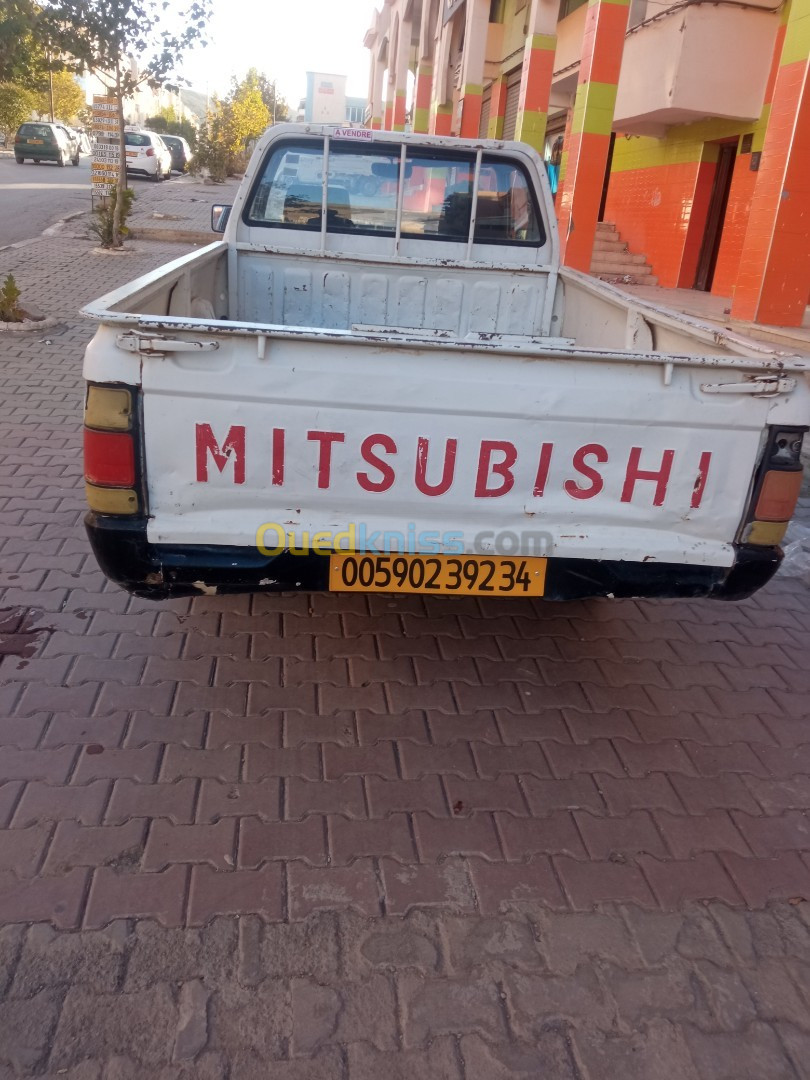 Mitsubishi Pajero Court 1992 Pajero Court