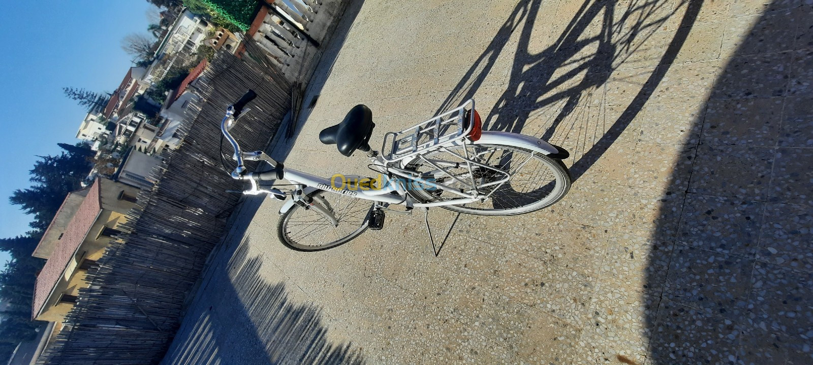 A vendre velo 28 pousse 