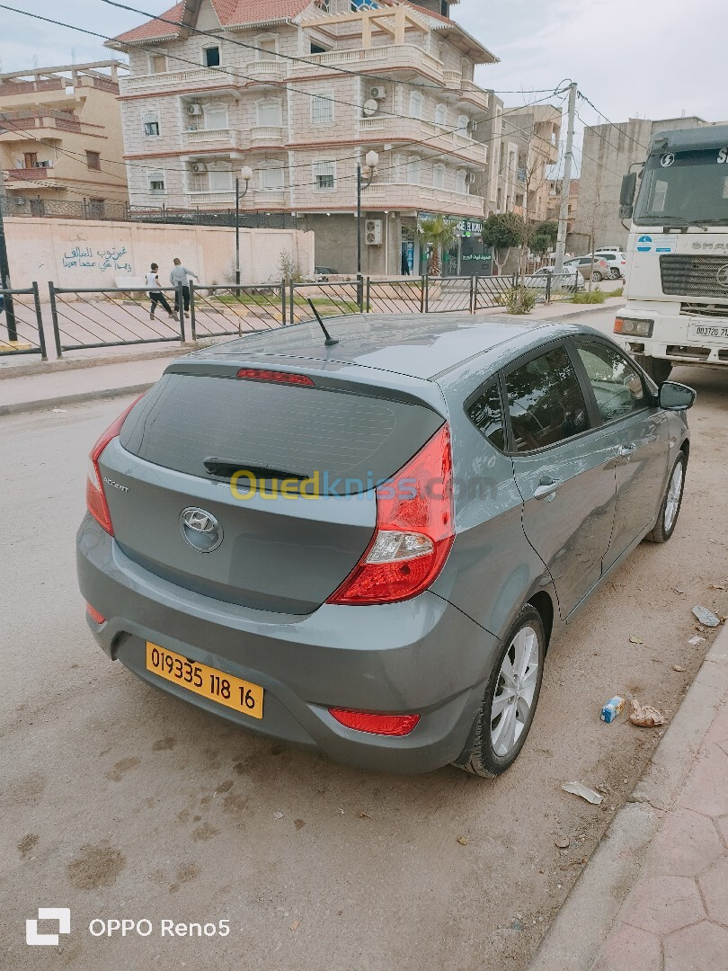 Hyundai Accent RB  5 portes 2018 Préstige