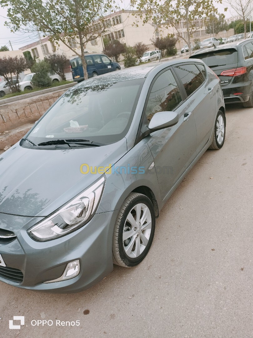 Hyundai Accent RB  5 portes 2018 Préstige