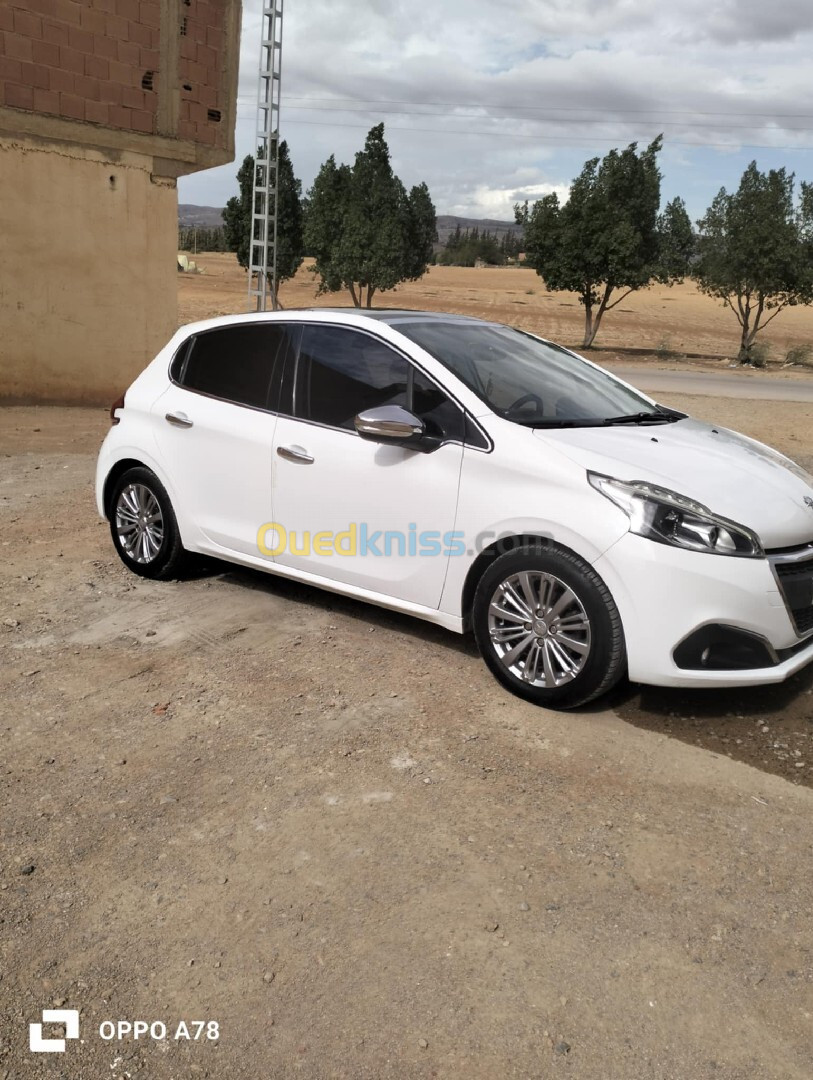 Peugeot 208 2019 Allure Facelift