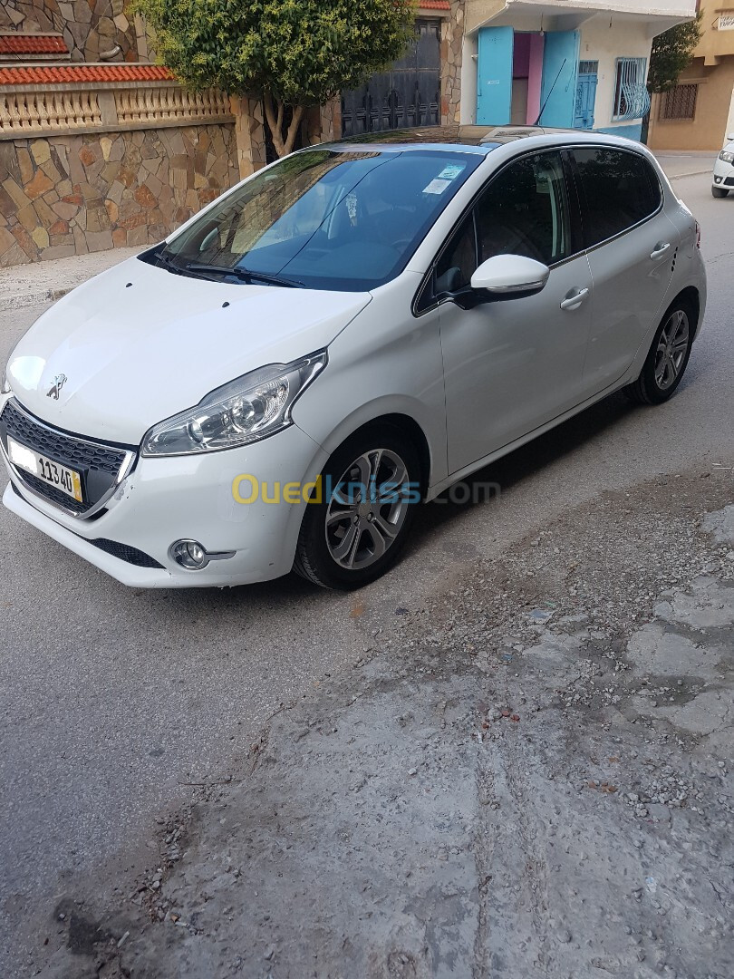 Peugeot 208 2013 Allure