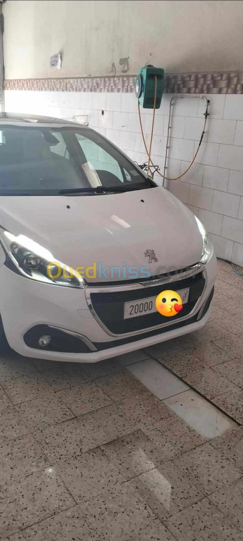 Peugeot 208 2019 Allure Facelift