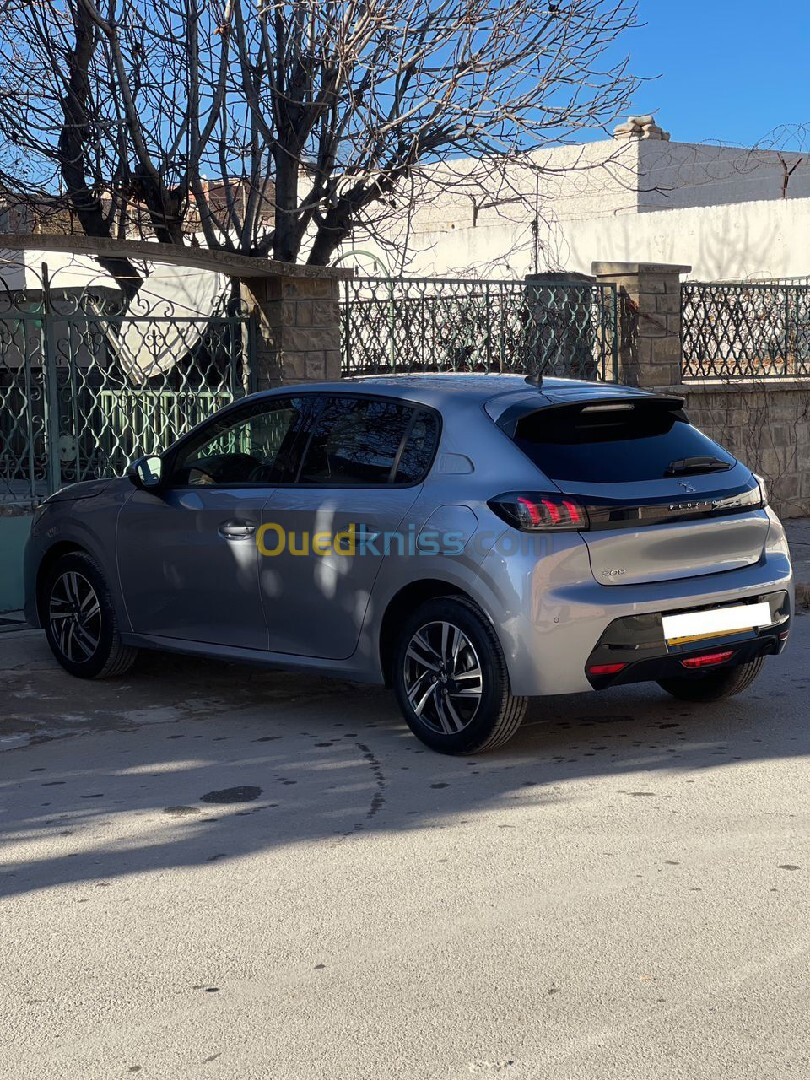 Peugeot 208 2022 Allure Facelift