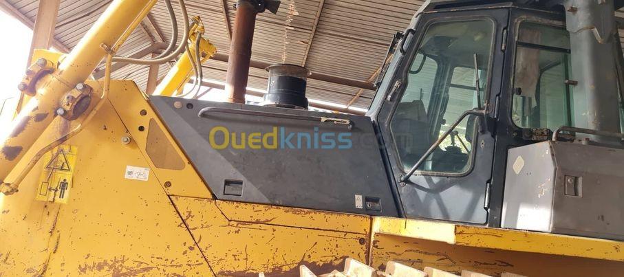 KOMATSU BULL DOZER D155 2000