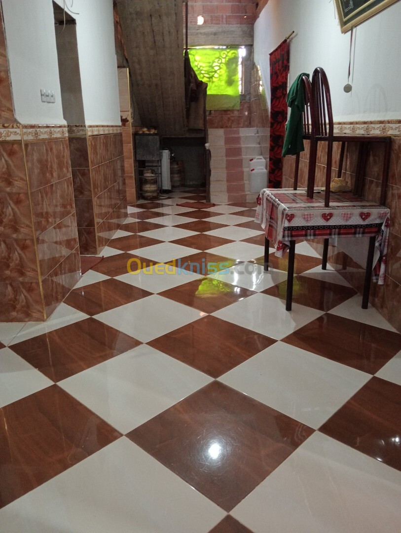 Vente Appartement F8 Chlef Chlef