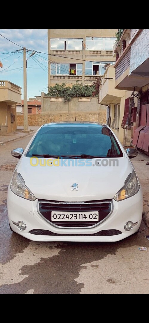 Peugeot 208 2014 Allure