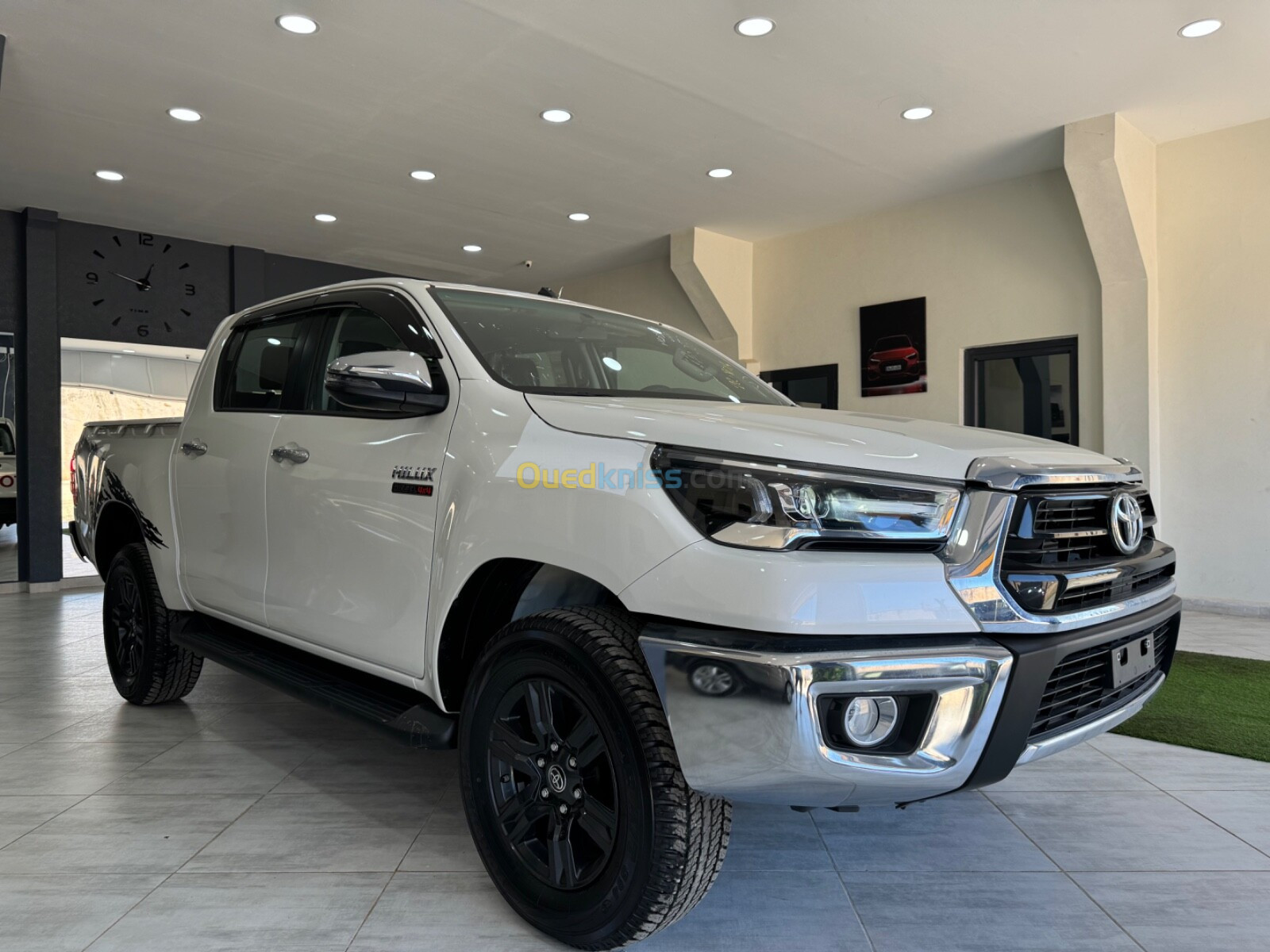 Toyota Hilux 2024 SR5