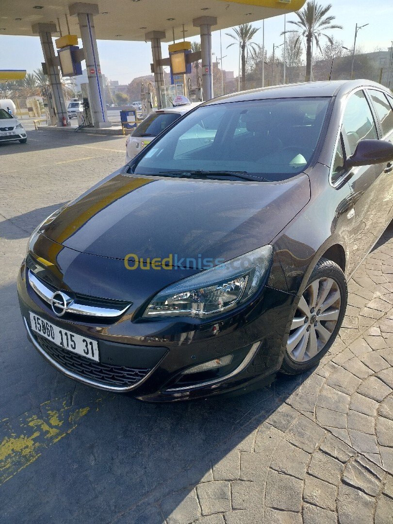 Opel Astra 2015 COSMO