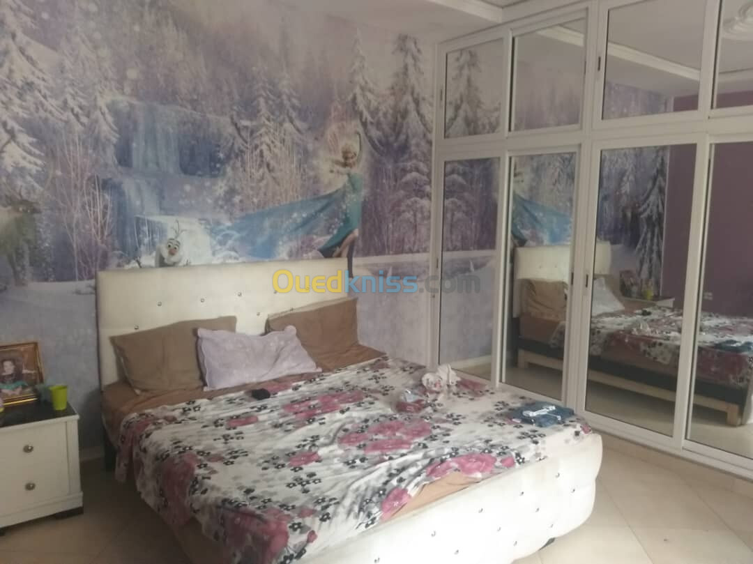 Location Appartement F5 Blida Blida