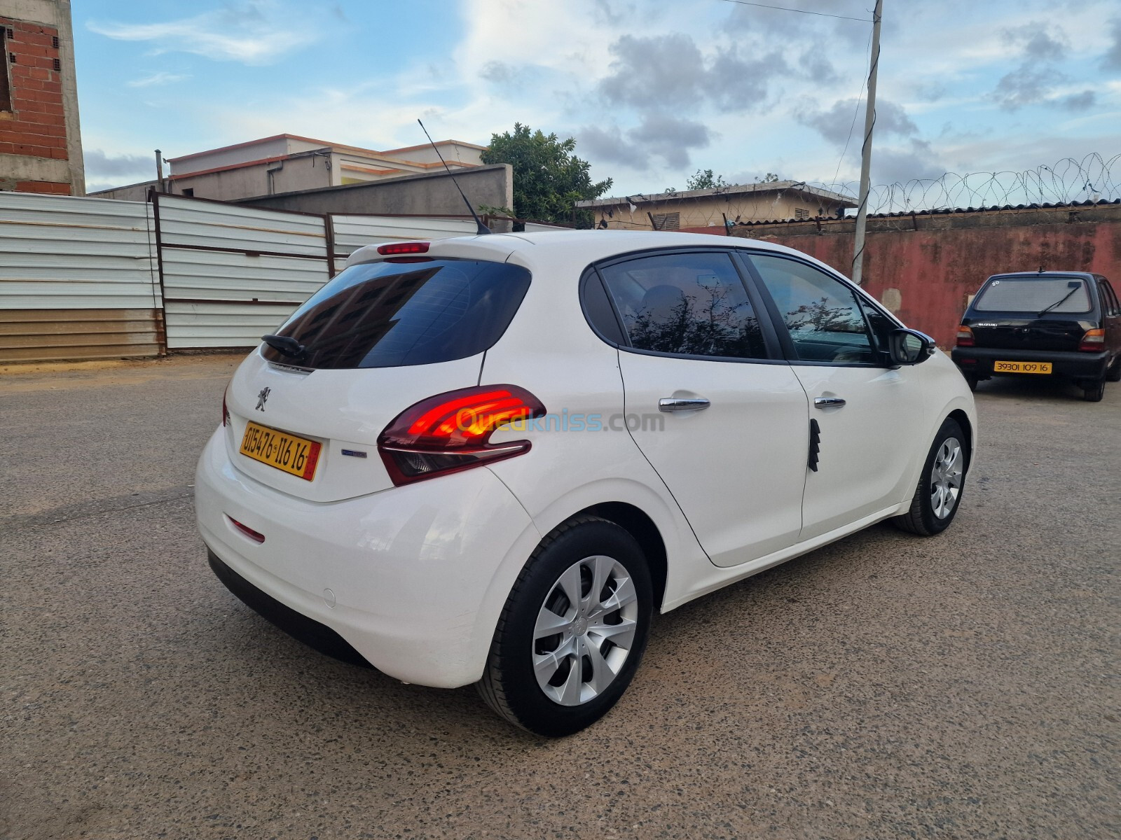 Peugeot 208 2016 Access Facelift