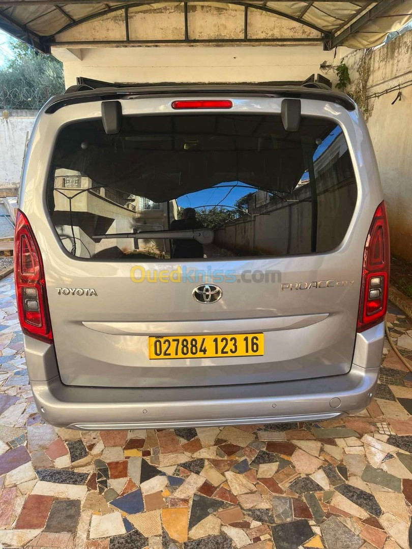 Toyota Proace city 2023 Neuv